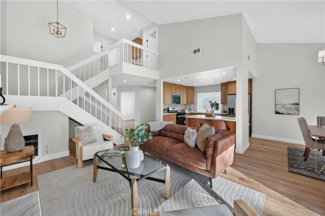 43 Oxbow Creek, Laguna Hills, CA 92653