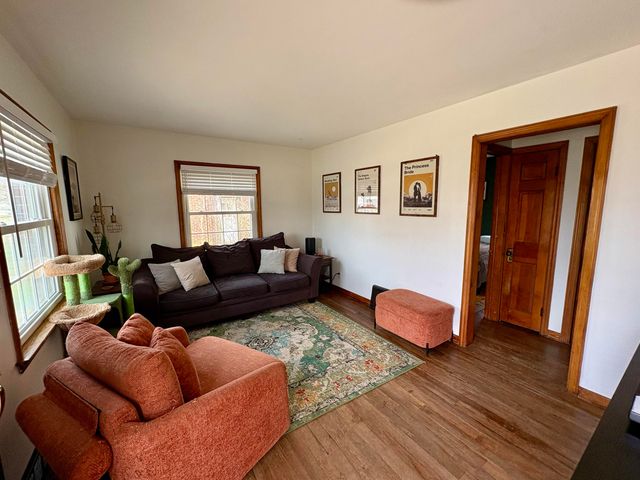 814 Campbell Street, Valparaiso, IN 46385