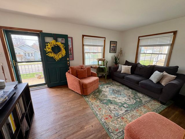 814 Campbell Street, Valparaiso, IN 46385