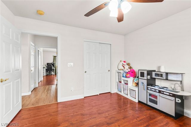 9322 New Utrecht Street, Las Vegas, NV 89178
