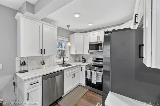 21631 Tulane Avenue, Farmington, MI 48336