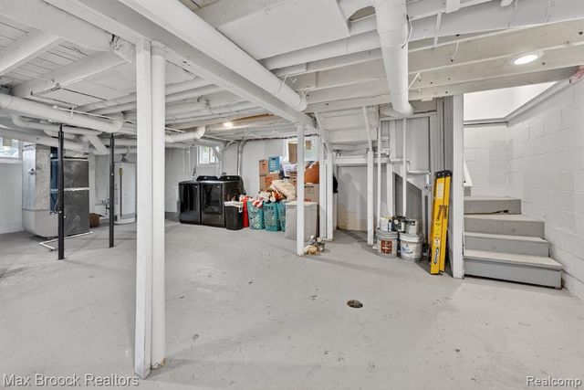 21631 Tulane Avenue, Farmington, MI 48336