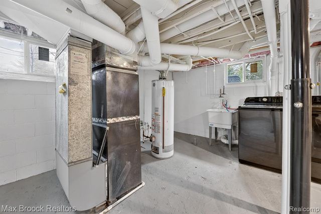 21631 Tulane Avenue, Farmington, MI 48336