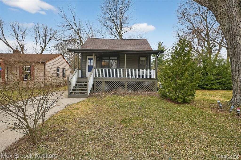 21631 Tulane Avenue, Farmington, MI 48336