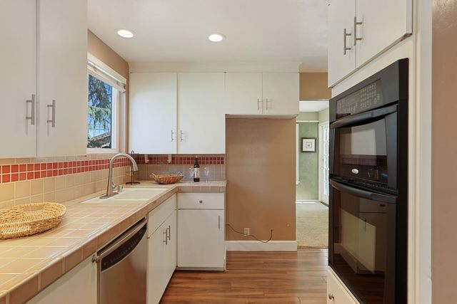 306 Bella Vista Dr, Lodi, CA 95242