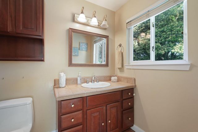 306 Bella Vista Dr, Lodi, CA 95242