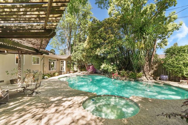 306 Bella Vista Dr, Lodi, CA 95242