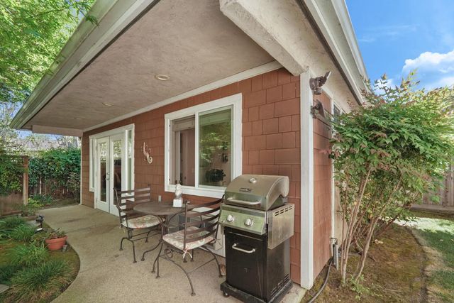 306 Bella Vista Dr, Lodi, CA 95242