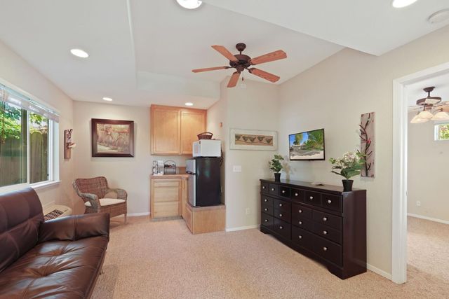 306 Bella Vista Dr, Lodi, CA 95242