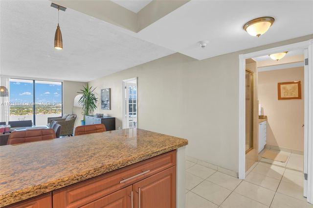 2500 Parkview Dr 2411, Hallandale Beach, FL 33009