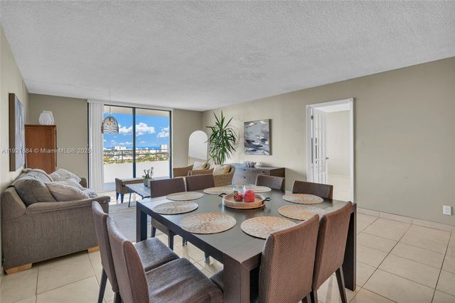 2500 Parkview Dr 2411, Hallandale Beach, FL 33009