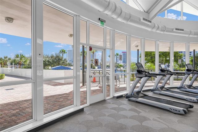 2500 Parkview Dr 2411, Hallandale Beach, FL 33009