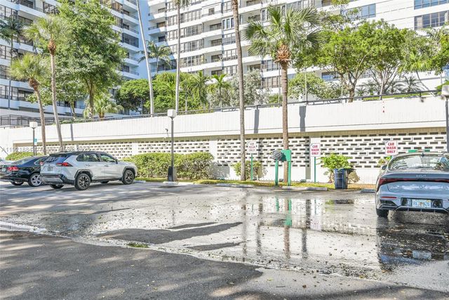 2500 Parkview Dr 2411, Hallandale Beach, FL 33009