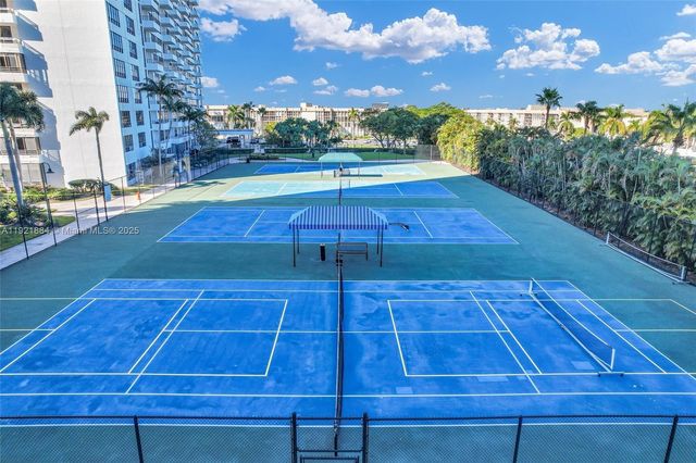 2500 Parkview Dr 2411, Hallandale Beach, FL 33009
