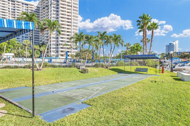 2500 Parkview Dr 2411, Hallandale Beach, FL 33009