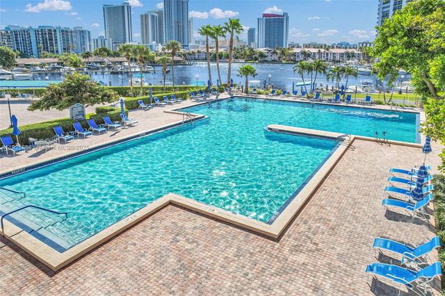 2500 Parkview Dr 2411, Hallandale Beach, FL 33009