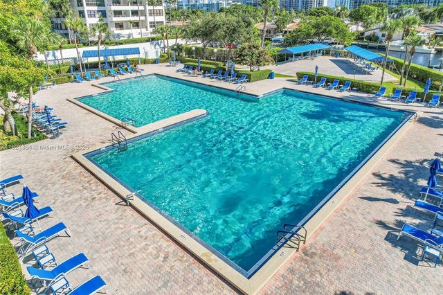 2500 Parkview Dr 2411, Hallandale Beach, FL 33009