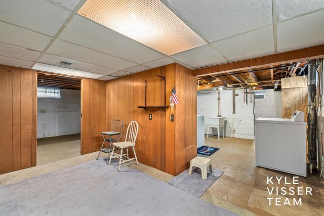331 41st Street Sw, City Of Wyoming, MI 49548