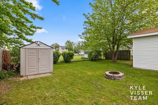 331 41st Street Sw, City Of Wyoming, MI 49548
