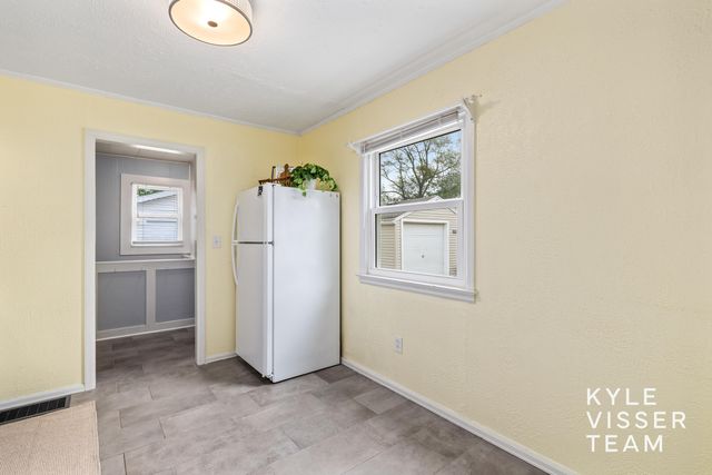 331 41st Street Sw, City Of Wyoming, MI 49548