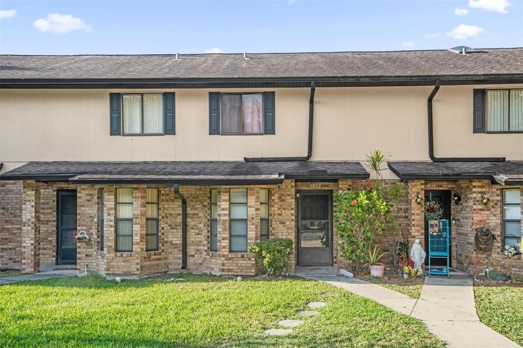 1822 FOXHALL CIRCLE 1822, Kissimmee, FL 34741