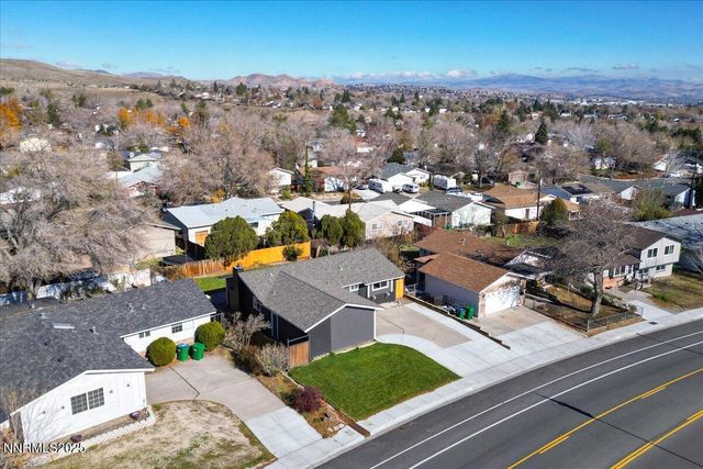 2801 Kings Row, Reno, NV 89503