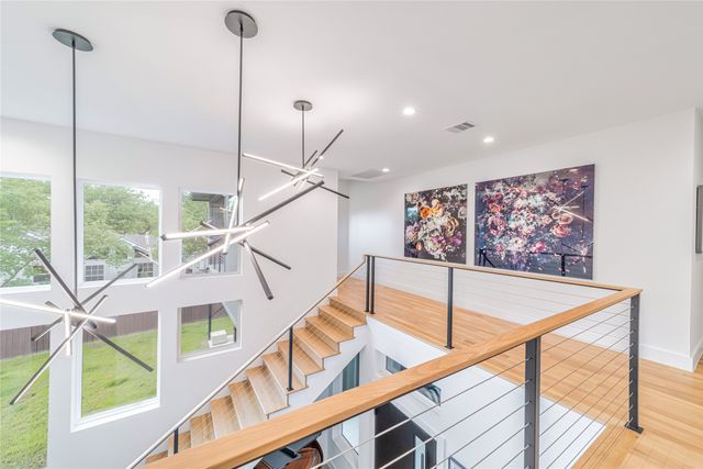 9753 Mixon Drive, Dallas, TX 75220