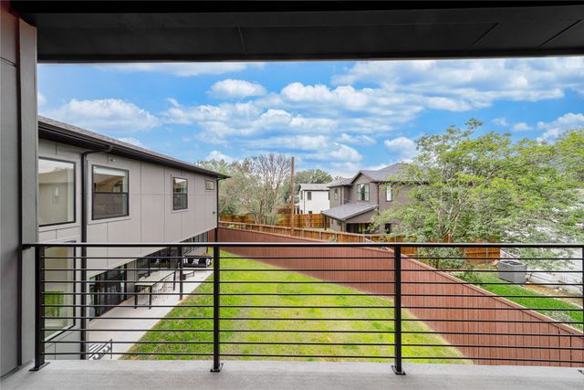 9753 Mixon Drive, Dallas, TX 75220
