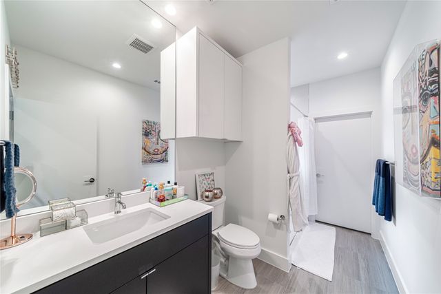 9753 Mixon Drive, Dallas, TX 75220