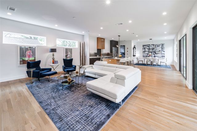 9753 Mixon Drive, Dallas, TX 75220