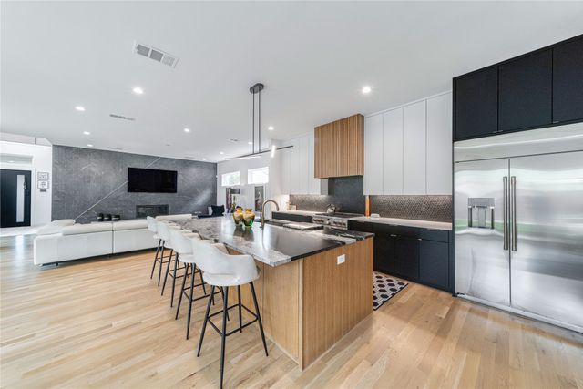 9753 Mixon Drive, Dallas, TX 75220