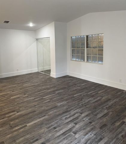 7165 SW 11th Court, North Lauderdale, FL 33068