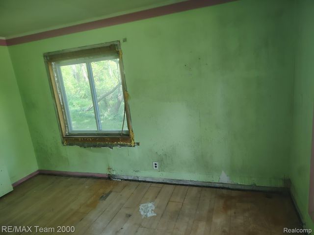 22500 Sumpter Road, Sumpter Township, MI 48111