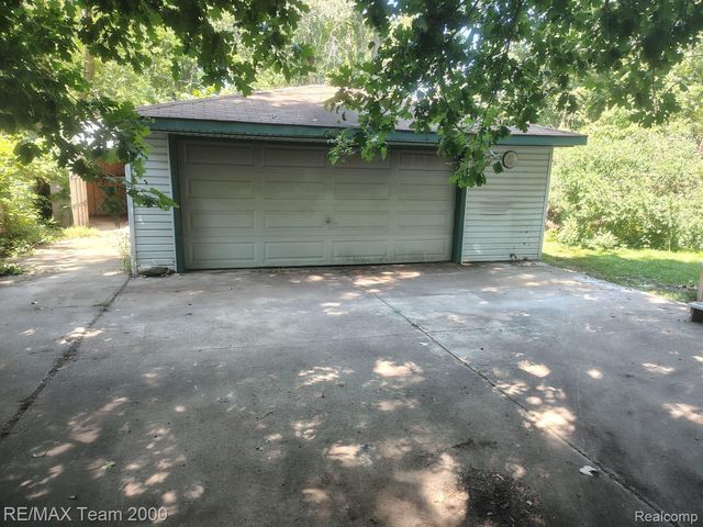 22500 Sumpter Road, Sumpter Township, MI 48111