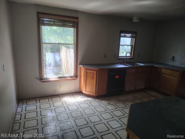 22500 Sumpter Road, Sumpter Township, MI 48111
