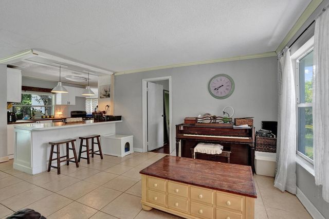 2161 NW 84TH Way, Sunrise, FL 33322