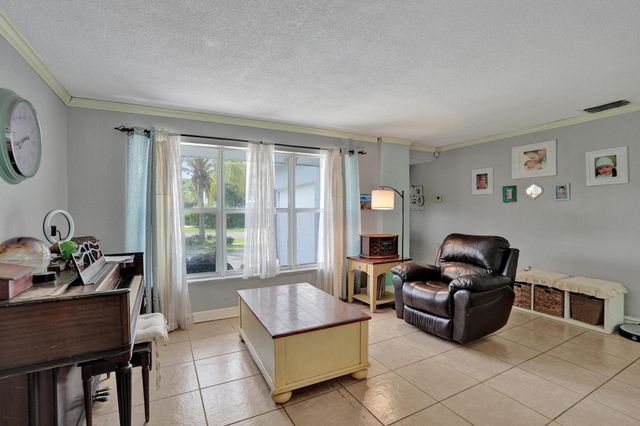 2161 NW 84TH Way, Sunrise, FL 33322