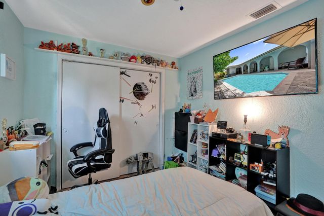 2161 NW 84TH Way, Sunrise, FL 33322