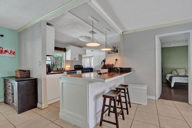 2161 NW 84TH Way, Sunrise, FL 33322
