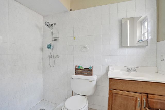 2161 NW 84TH Way, Sunrise, FL 33322