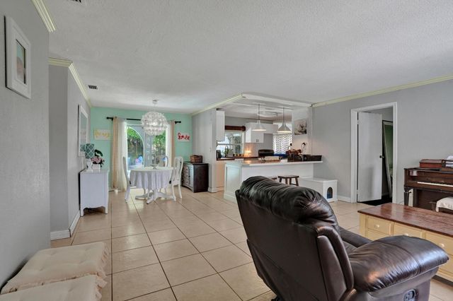 2161 NW 84TH Way, Sunrise, FL 33322