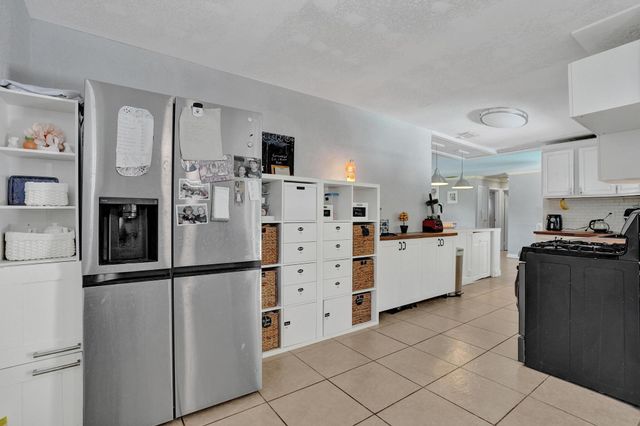 2161 NW 84TH Way, Sunrise, FL 33322