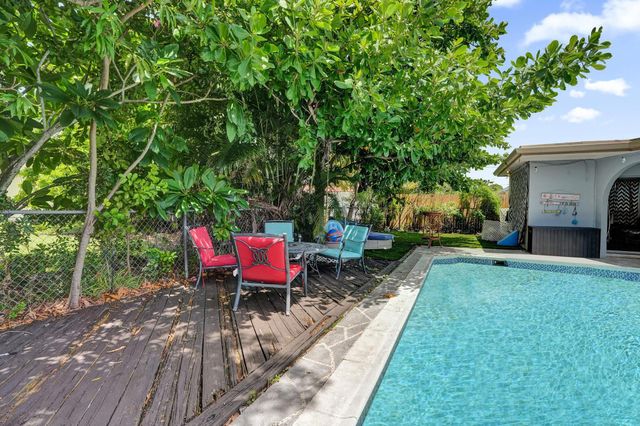 2161 NW 84TH Way, Sunrise, FL 33322