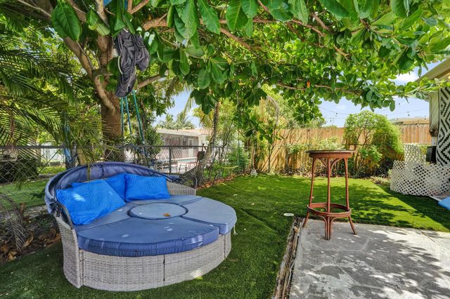 2161 NW 84TH Way, Sunrise, FL 33322