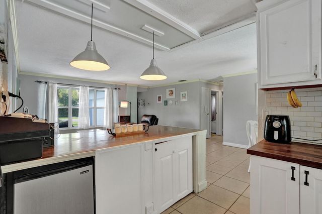 2161 NW 84TH Way, Sunrise, FL 33322