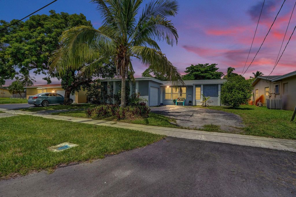 2161 NW 84TH Way, Sunrise, FL 33322