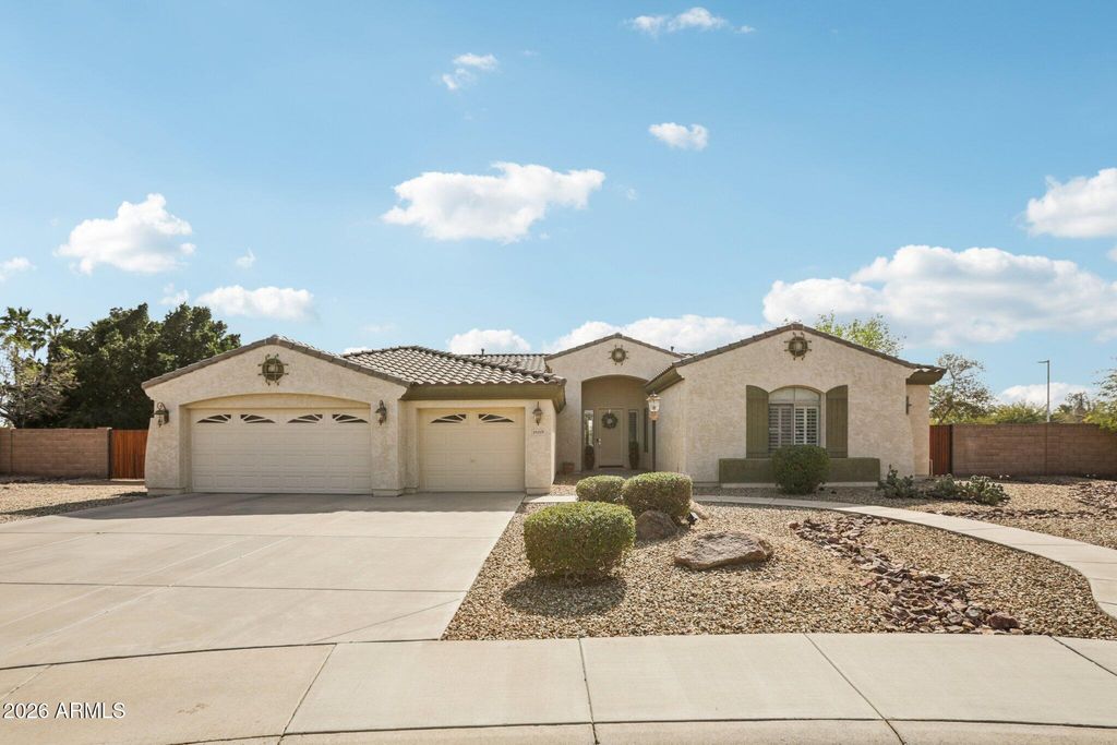 13215 W DENTON Court, Litchfield Park, AZ 85340