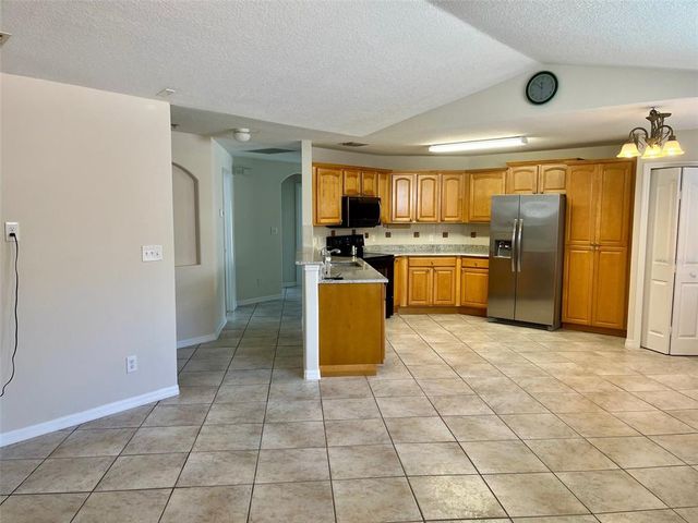2515 W LEROY STREET, Tampa, FL 33607