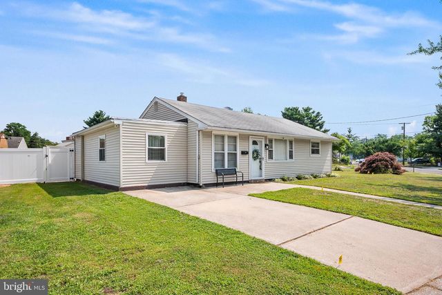 800 MOUNT RD, Burlington, NJ 08016