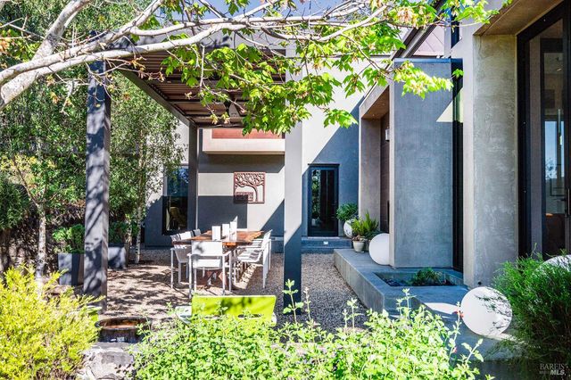 23200 Dutcher Creek Rd, Cloverdale, CA 95425